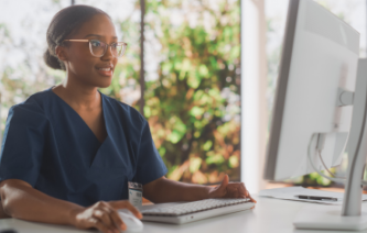 SEO-image1 Nurse using computer to view online intake forms